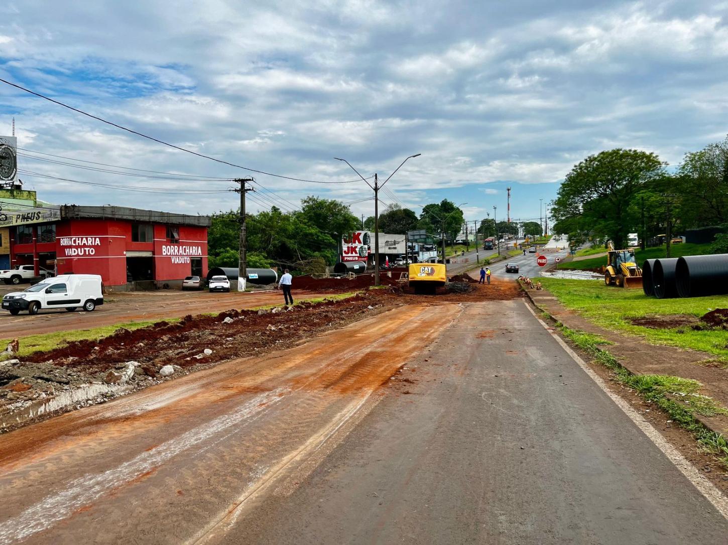 Boletim informativo: trânsito na Avenida JK/Tancredo Neves