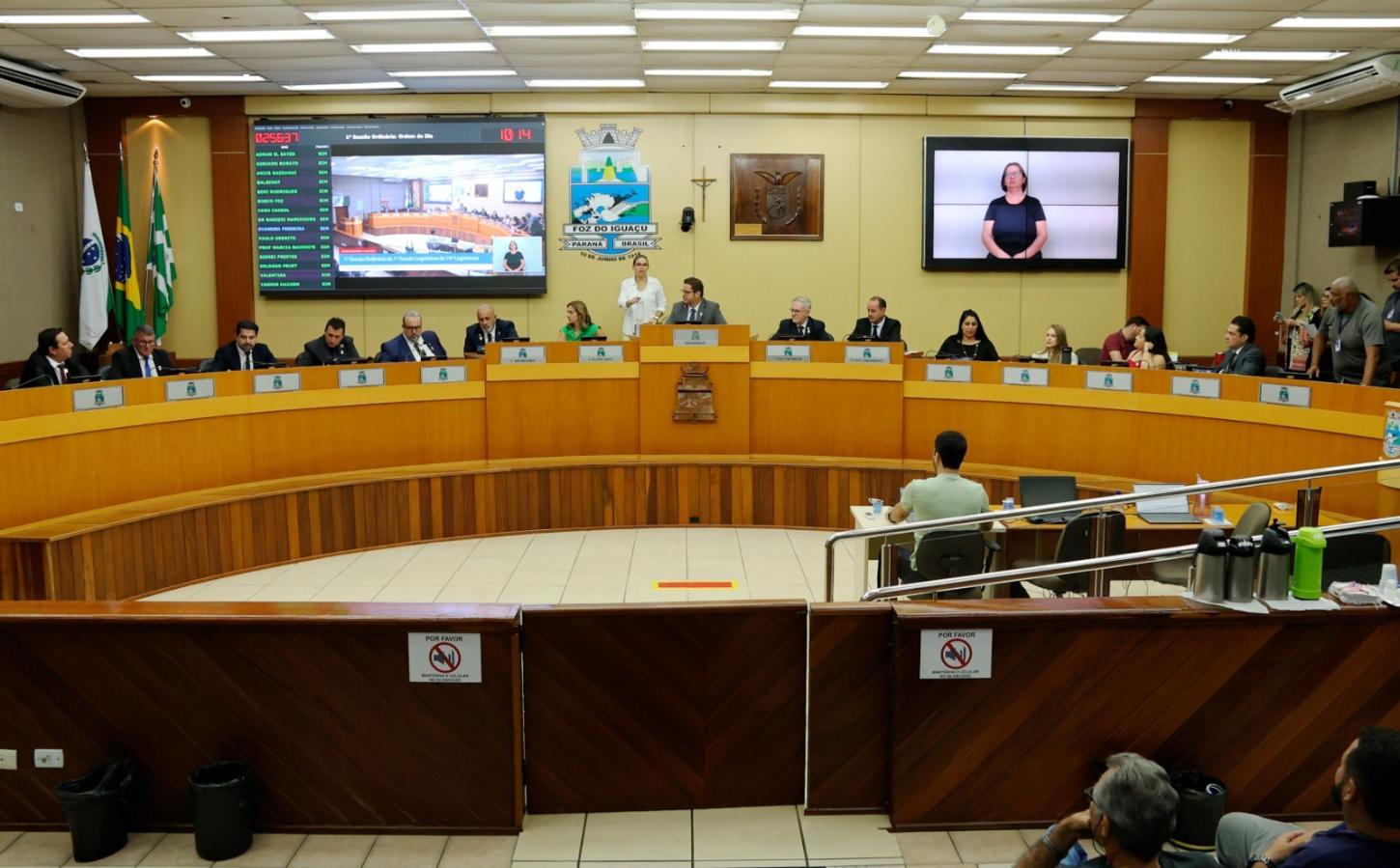 Câmara abre oficialmente ano Legislativo com pauta cheia