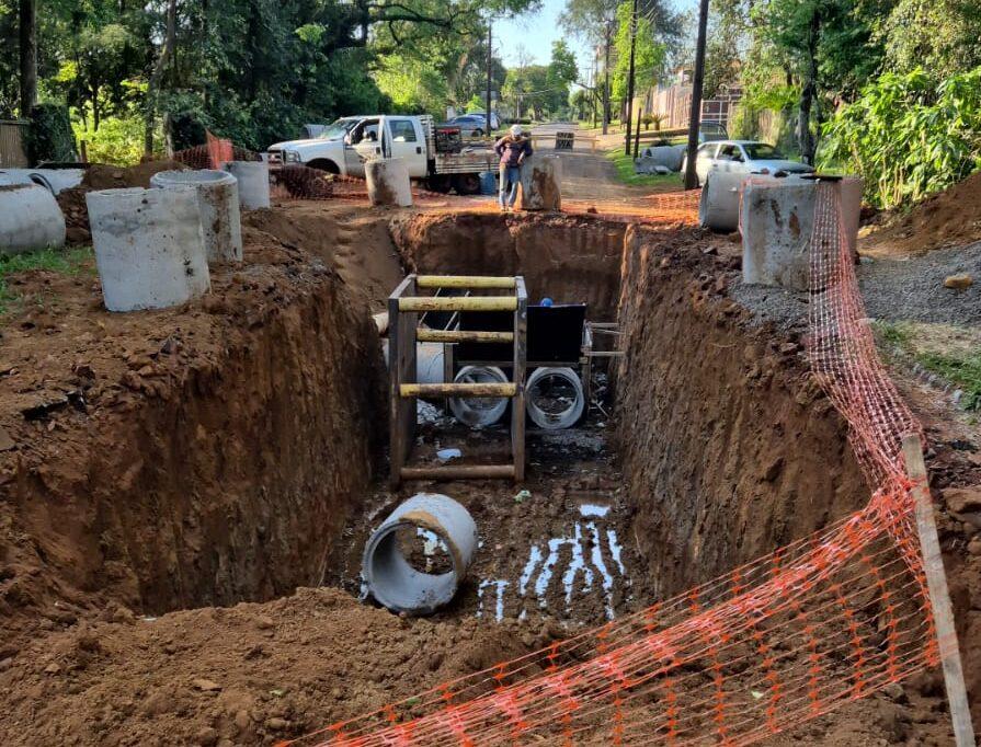 Obra de drenagem vai melhorar escoamento da água da chuva e acabar com alagamentos no Jardim Elisa II