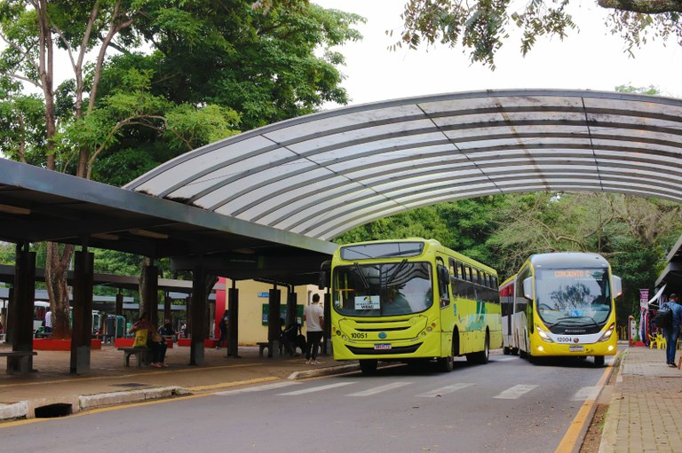 Câmara aprova remanejamento de R$ 12 milhões para transporte público em Foz