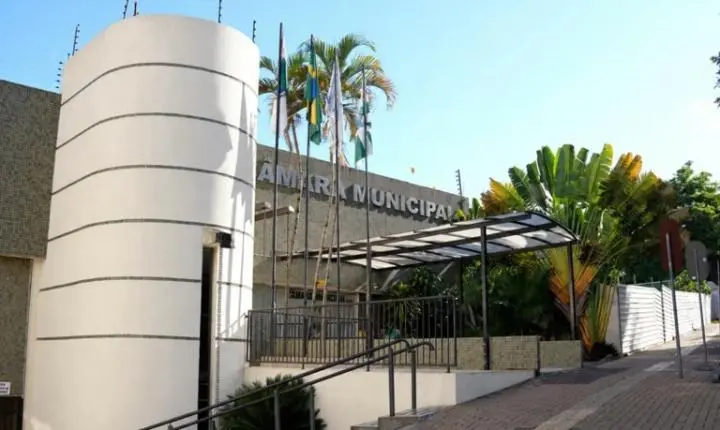 Câmara aprova novo regimento interno e atualização da Lei Orgânica