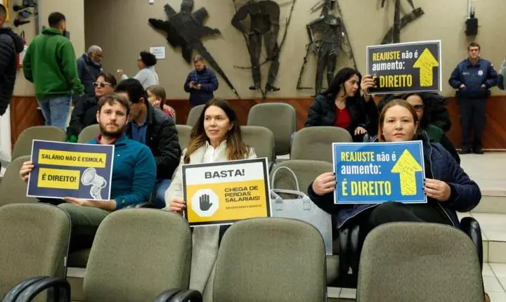 Legislativo aprova reposição da inflação aos servidores municipais